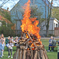 Osterfeuer in Ammerndorf am Bolzplatz
