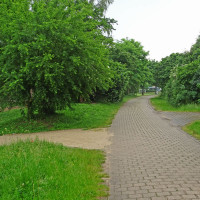 Biberttal-Radweg nach Osten, am Bürgerspielplatz